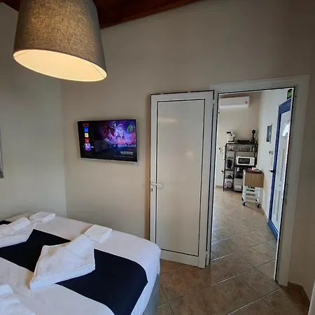 κeas Living Yard Appartement Korissia (Kea)